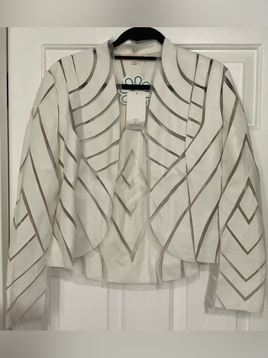Hot & Delicious Jackets & Blazers - White Geometric-Striped Open Front Women's Jacket